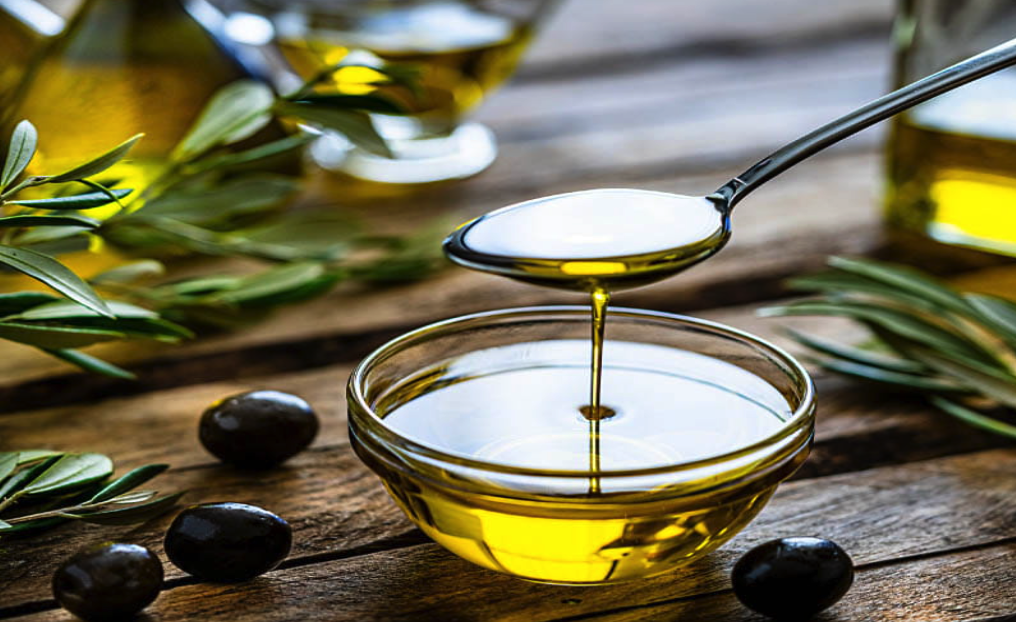 The Health Benefits of Olive Oil: What Consumers Need to Know